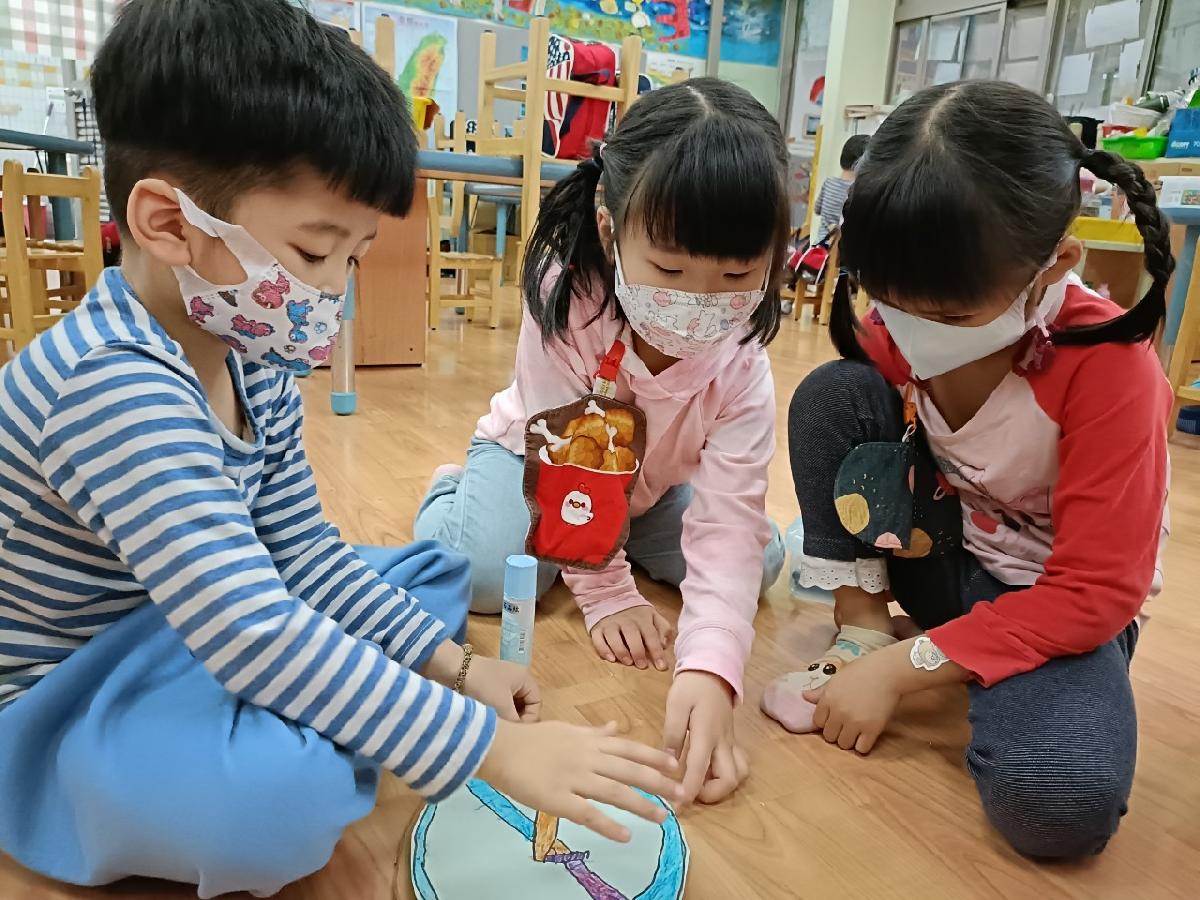 5老街溪的垃圾流到哪裡組-製作禁止丟垃圾的告示牌