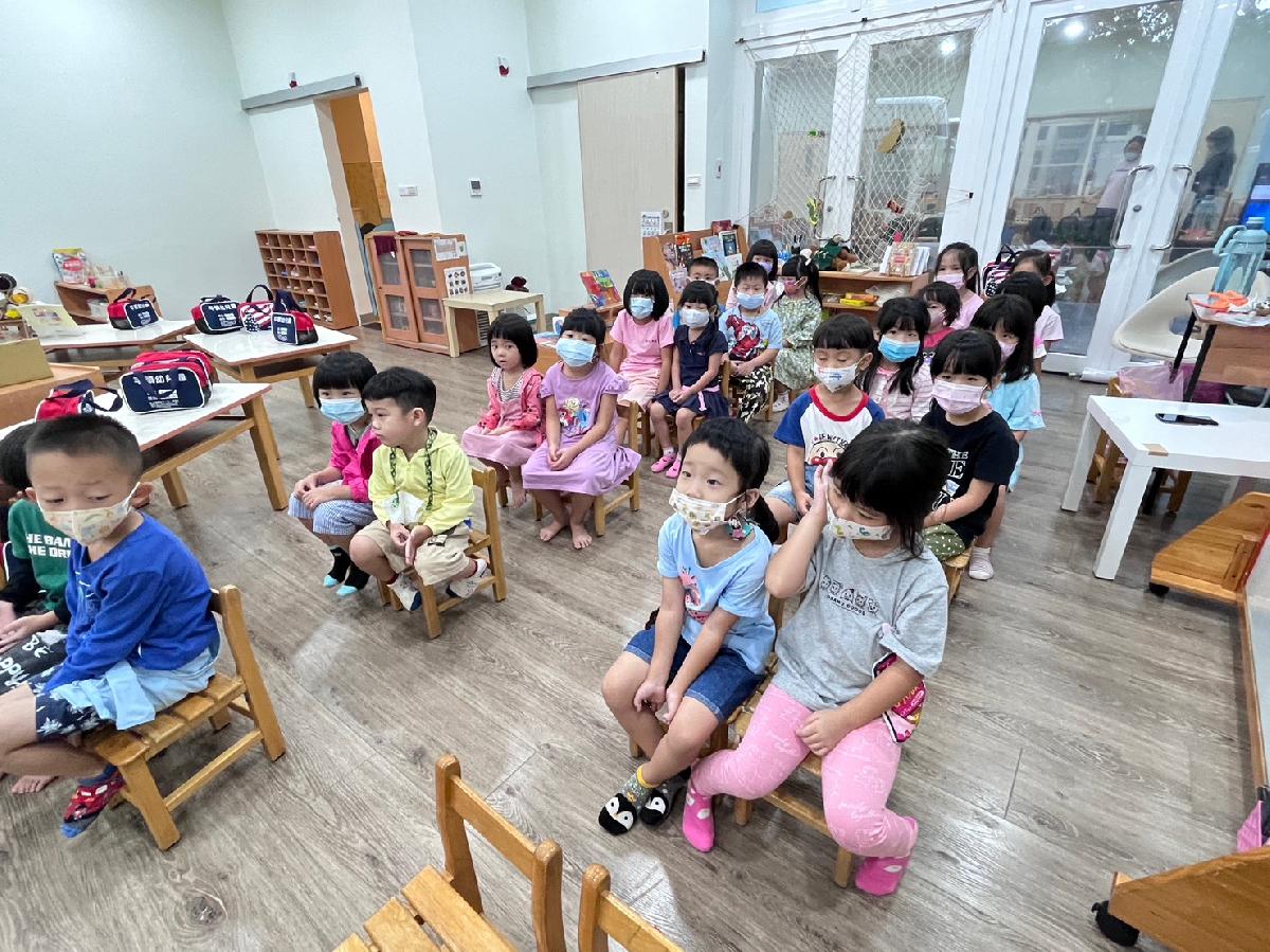 line_album_校外教學遊覽車宣導演練_231004_5