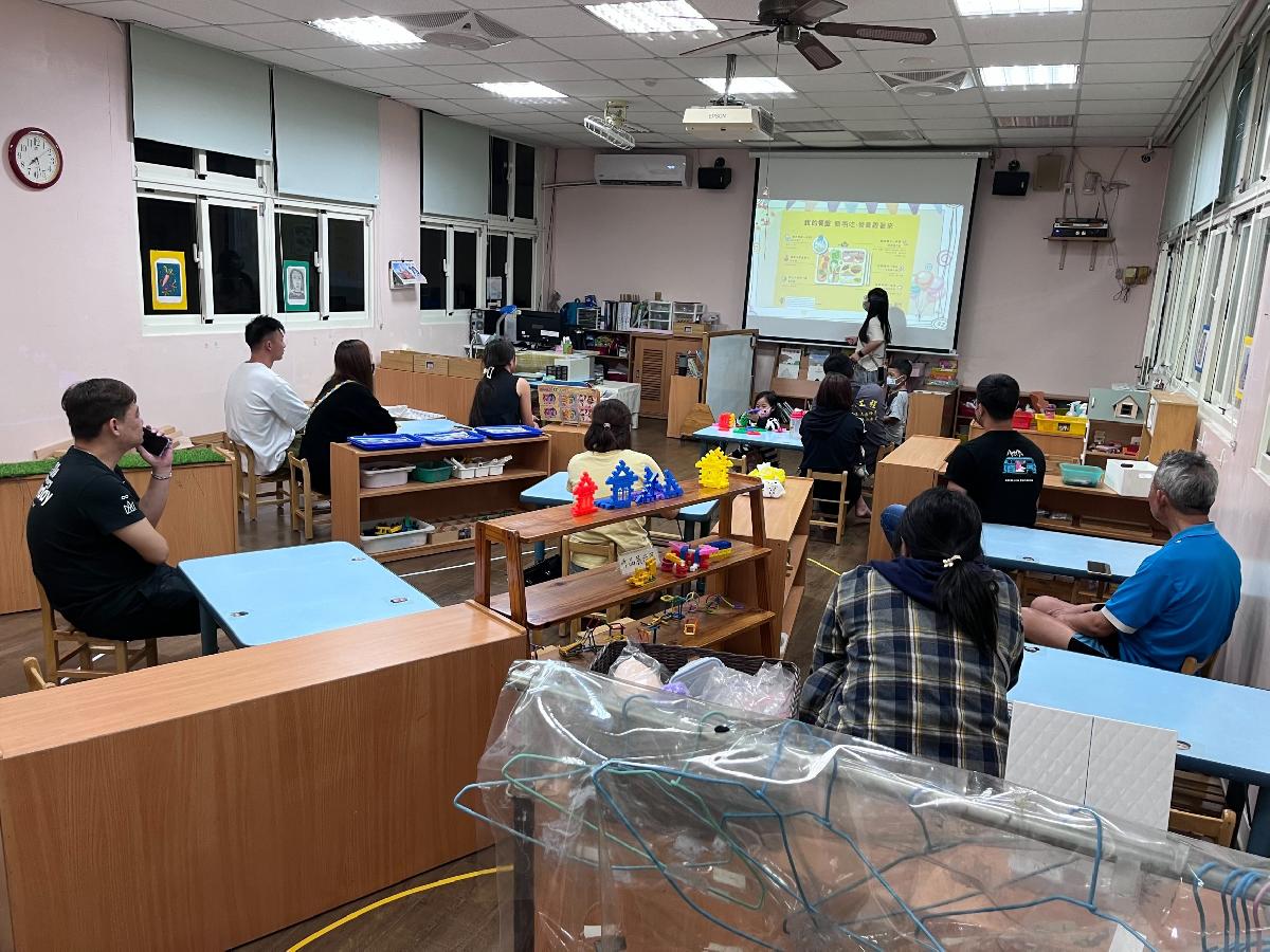 line_album_20231019 班親會_231020_3