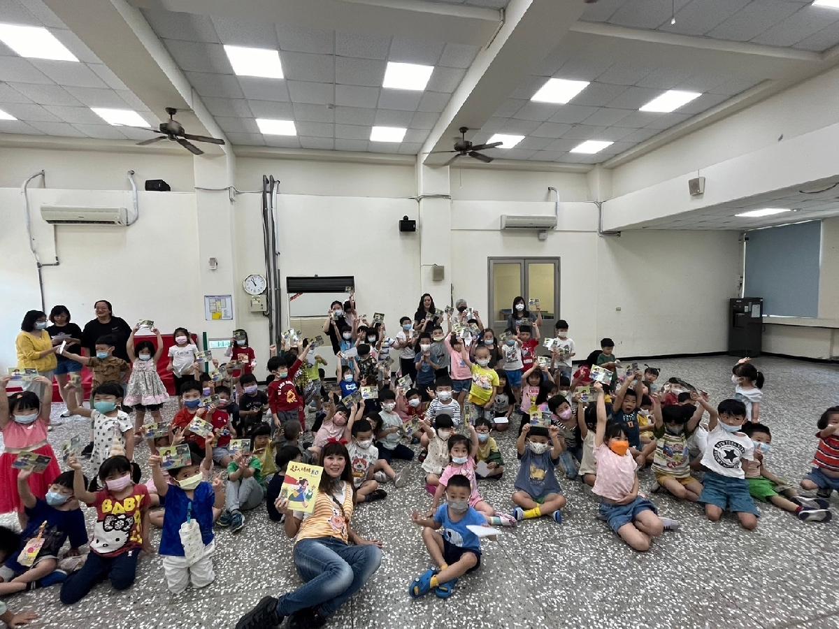 line_album_0510新書發表會-超人媽媽米亞_240510_92