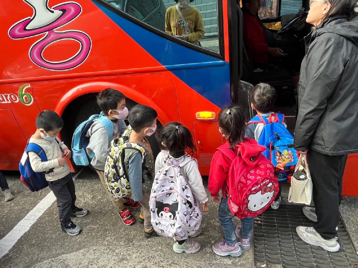 line_album_20241211_241211_2