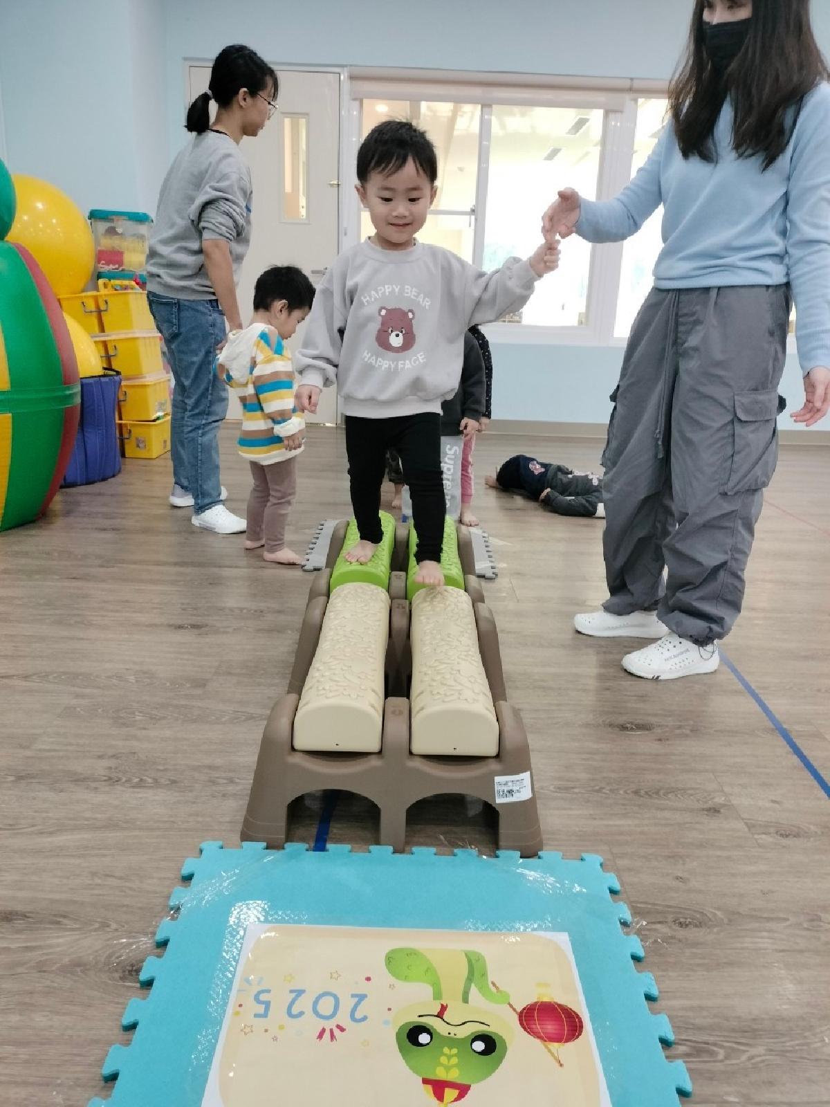 跨年囉~~~一起迎接2025年！