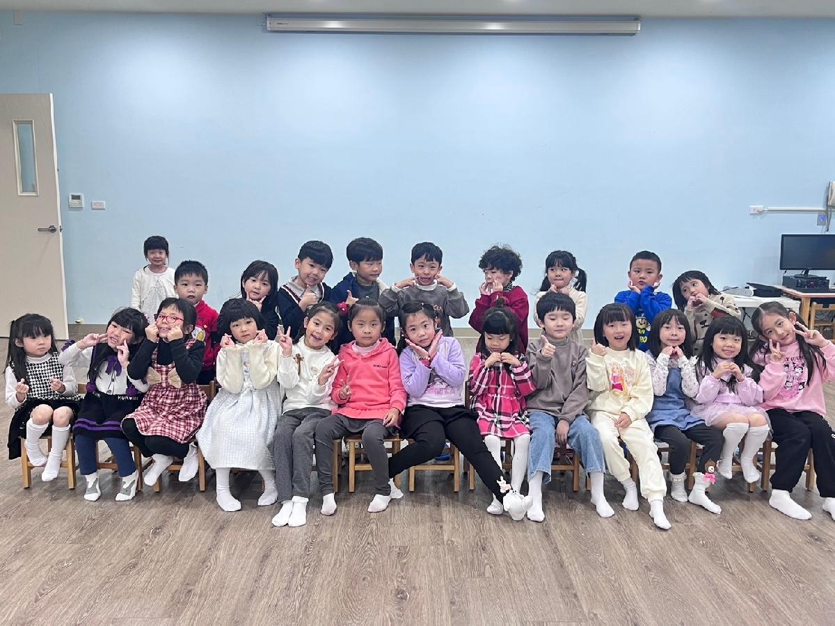 親愛班畢業照花絮