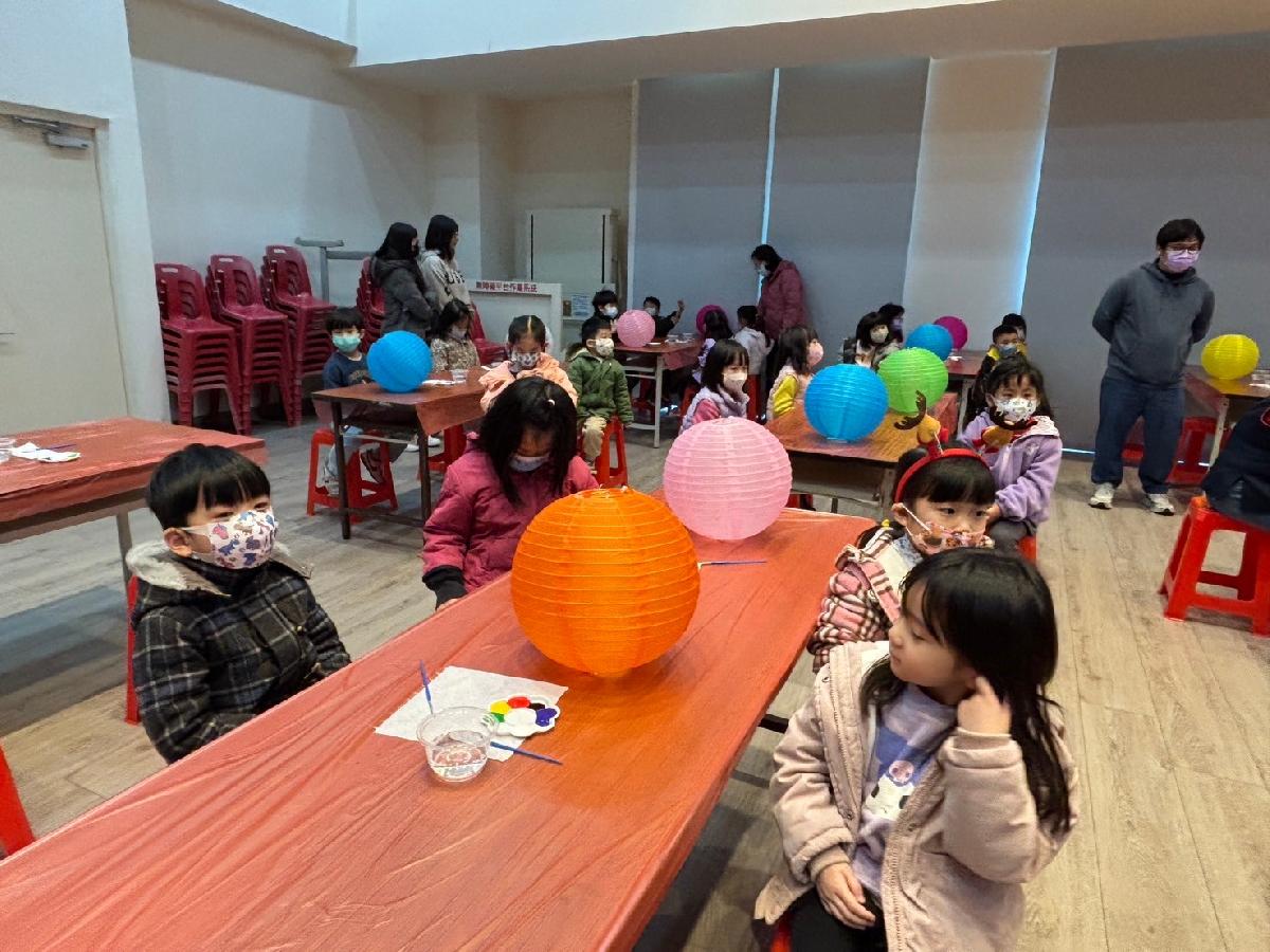 親愛班課程活動-花燈 (3)