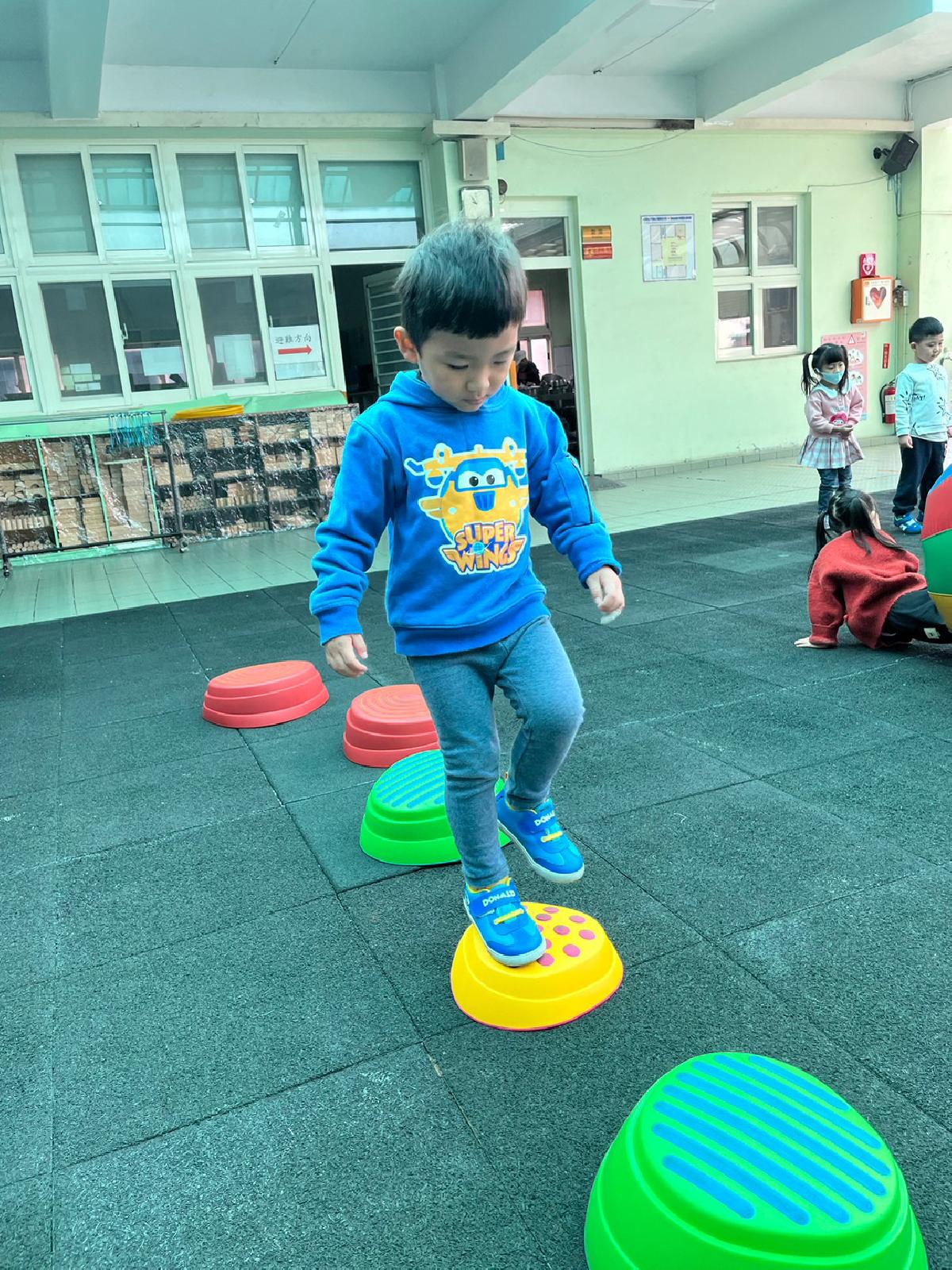 line_album_20241216運動.團討.學習區.剪刀_241216_230