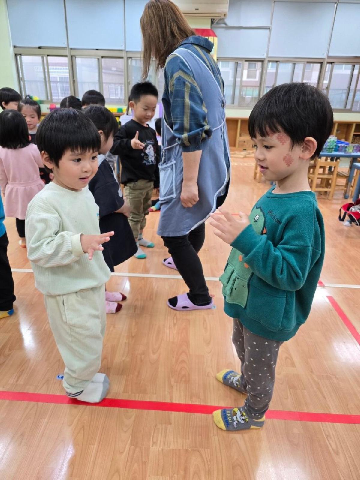 8ba86287-0856-49ff-9fab-ddd272642264