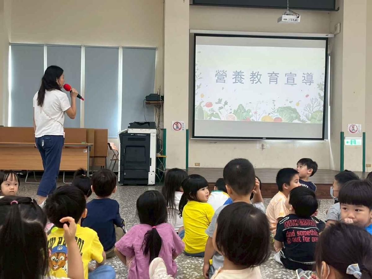 113-2平鎮幼兒園本園營養健康-健康飲食宣導 113-2平鎮幼兒園本園營養健康-健康飲食宣導