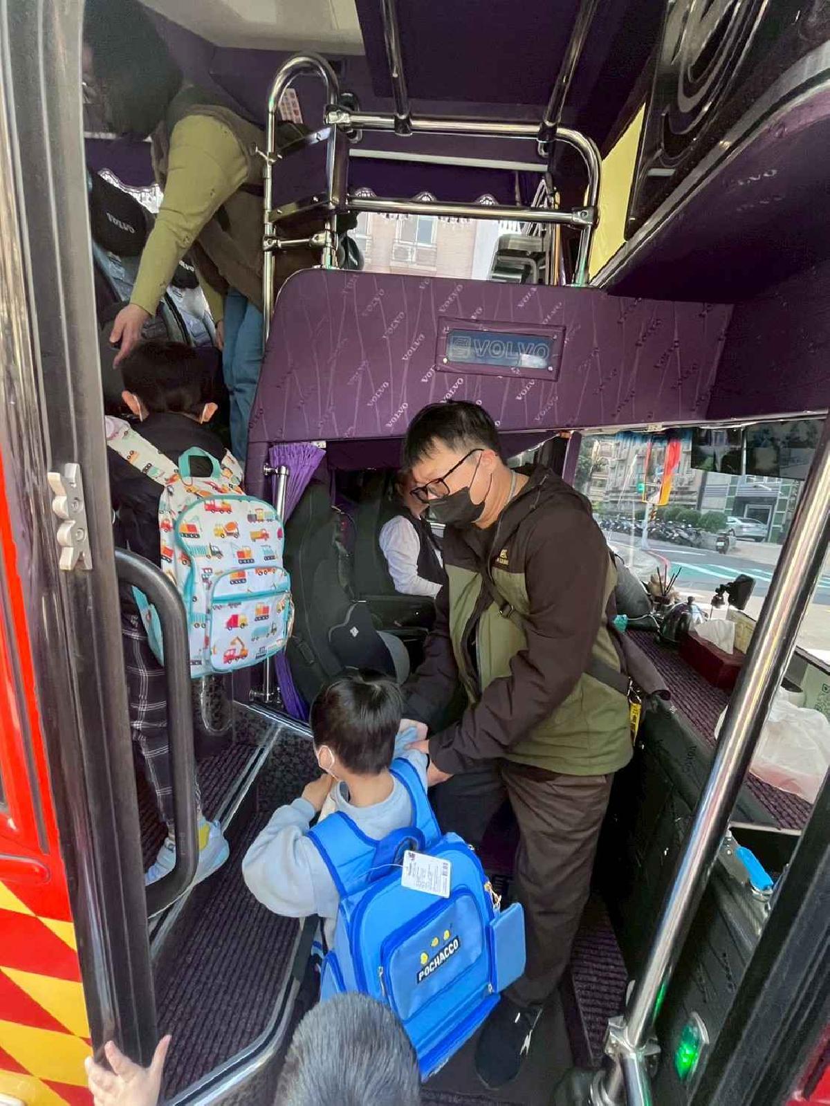 line_album_2026317_260327_30